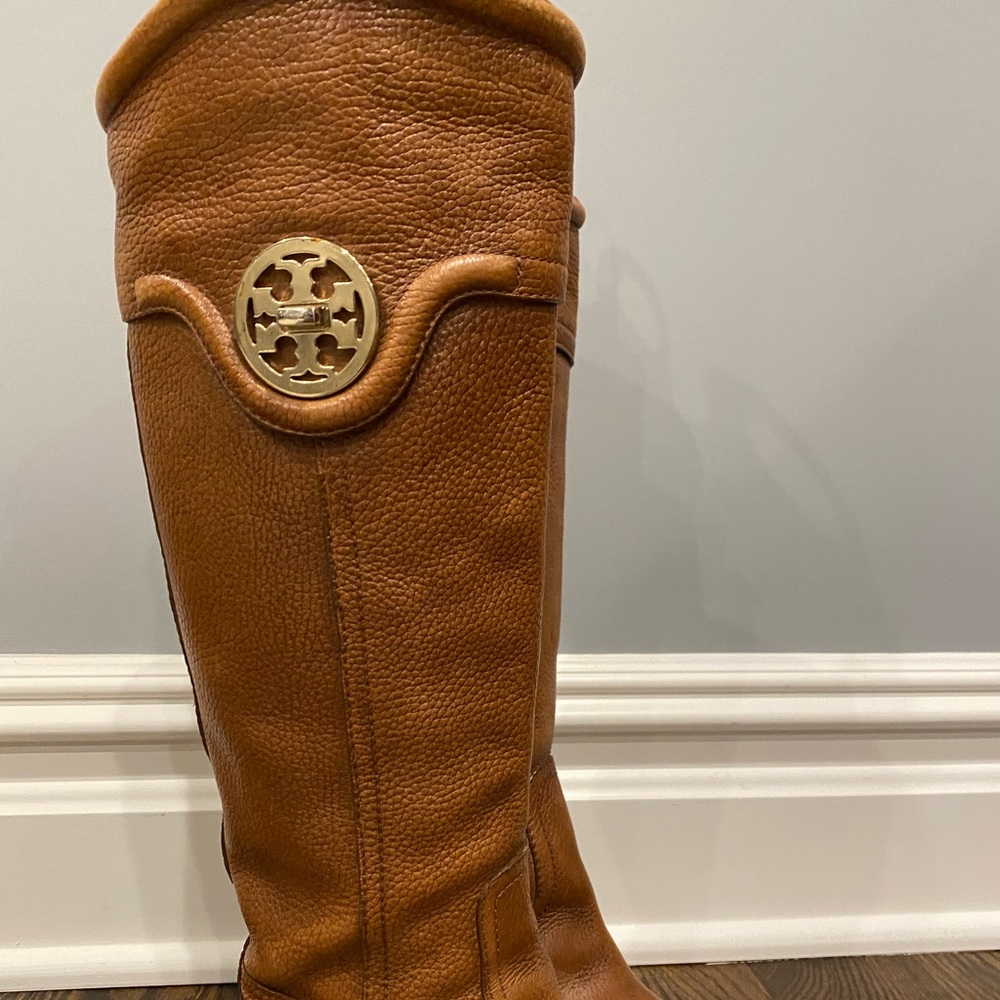 7 Tory Burch Camel riding boots